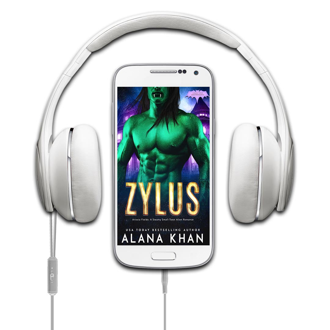 Zylus: An Enemies to Lovers Spooky Halloween Alien Romance (Arixxia Fields: A Steamy Small-Town Alien Romance)